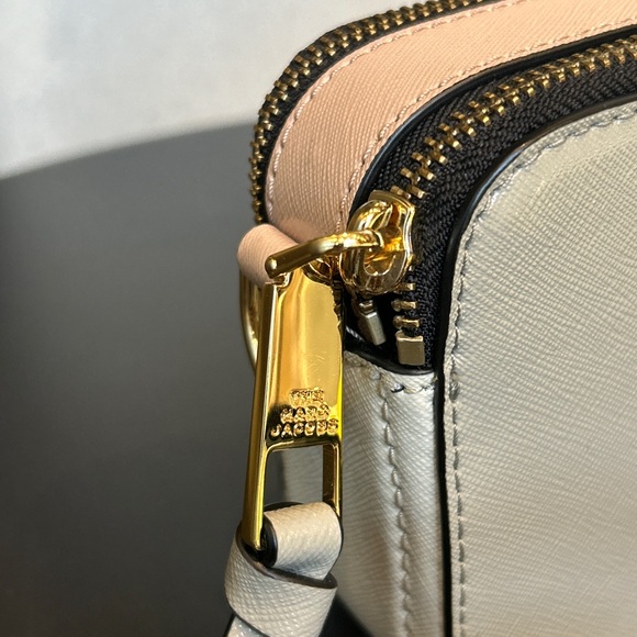 (SOLD) Marc Jacobs Snapshot Bag - Picture 8 of 12